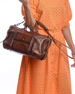 Коричневый