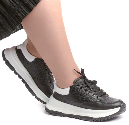 ЖЕНСКИЕ КРОССОВКИ НАТУРАЛЬНАЯ КОЖА CORVETTO ИТАЛИЯ