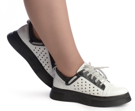 ЖЕНСКИЕ КРОССОВКИ НАТУРАЛЬНАЯ КОЖА CORVETTO ИТАЛИЯ