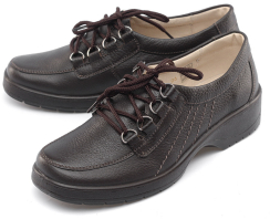 Коричневый