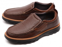 Коричневый