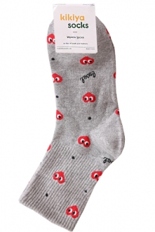 СерыйЦвет: светло-серый с красными сердечками