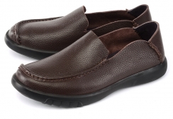 Коричневый