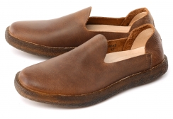 Коричневый