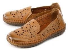 КоричневыйЦвет: светло-коричневый