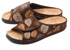 Коричневый