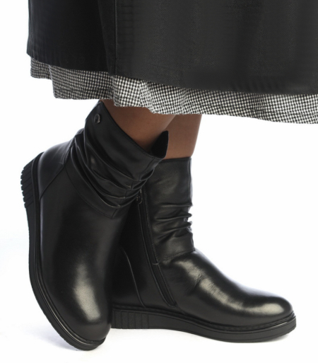 ЖЕНСКИЕ САПОГИ НАТУРАЛЬНАЯ КОЖА /НАТУРАЛЬНЫЙ МЕХ GUGU ГЕРМАНИЯ