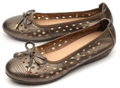 Коричневый