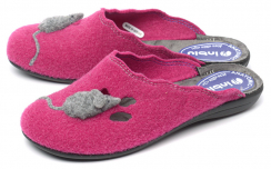 МалиновыйЦвет: азалия