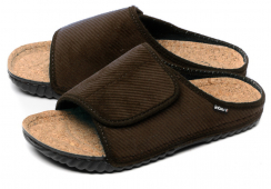 Коричневый