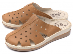 Коричневый