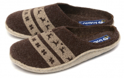 Коричневый