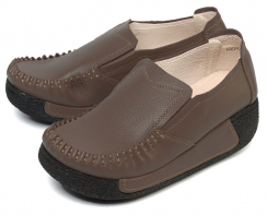 Коричневый