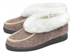 Коричневый