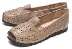 Коричневый