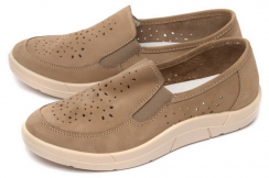 КоричневыйЦвет: светлоо-коричневый