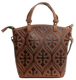 Коричневый