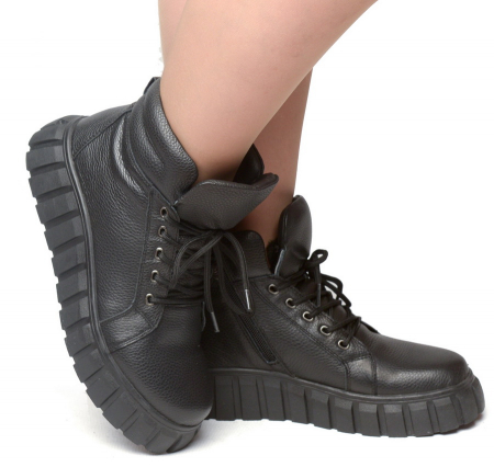 ЖЕНСКИЕ БОТИНКИ НАТУРАЛЬНАЯ КОЖА /НАТУРАЛЬНЫЙ МЕХ GUGU ГЕРМАНИЯ