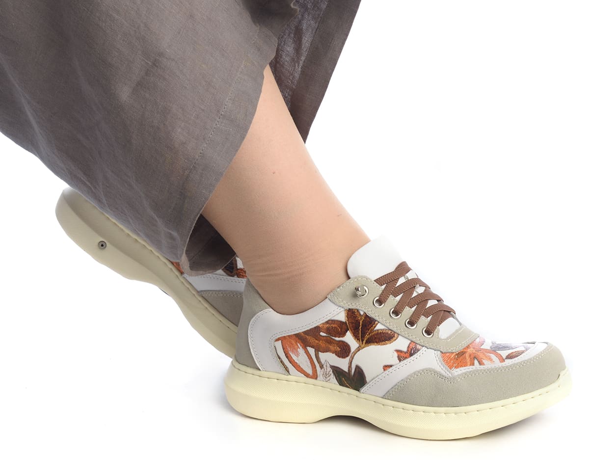 женские кроссовки натуральная кожа gugu германия