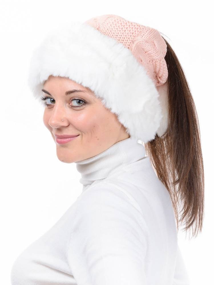 шапка-трансформер с опушкой и помпонами