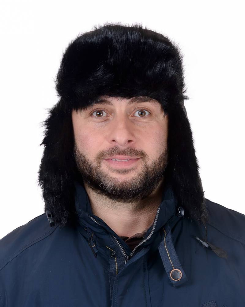 шапка-ушанка / водонепроницаемая ткань с мехом