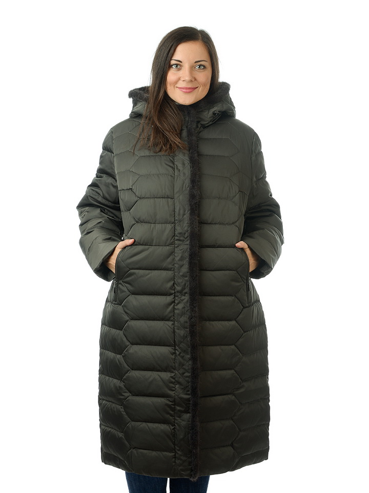 женское пальто большой размер на холлофайбере / мех норка