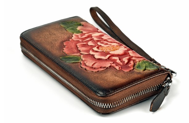 женский кошелек натуральная кожа с тиснением хризантема  корея