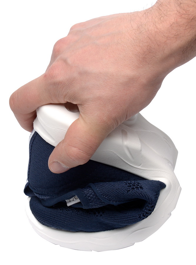 женские кроссовки алми россия