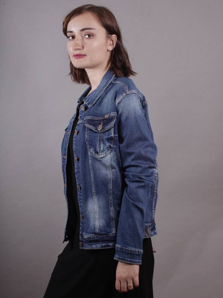 куртка  джинсовая