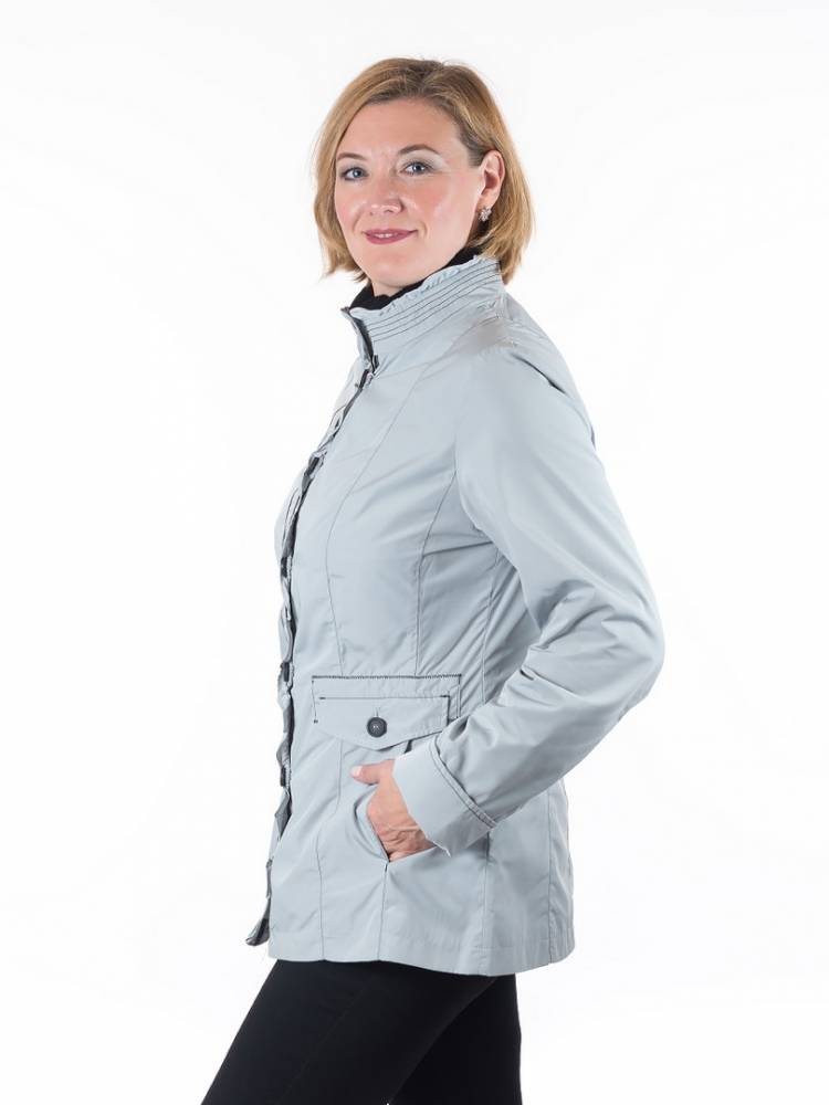 ветровка женская vlasta с рюшем размеры 46-58